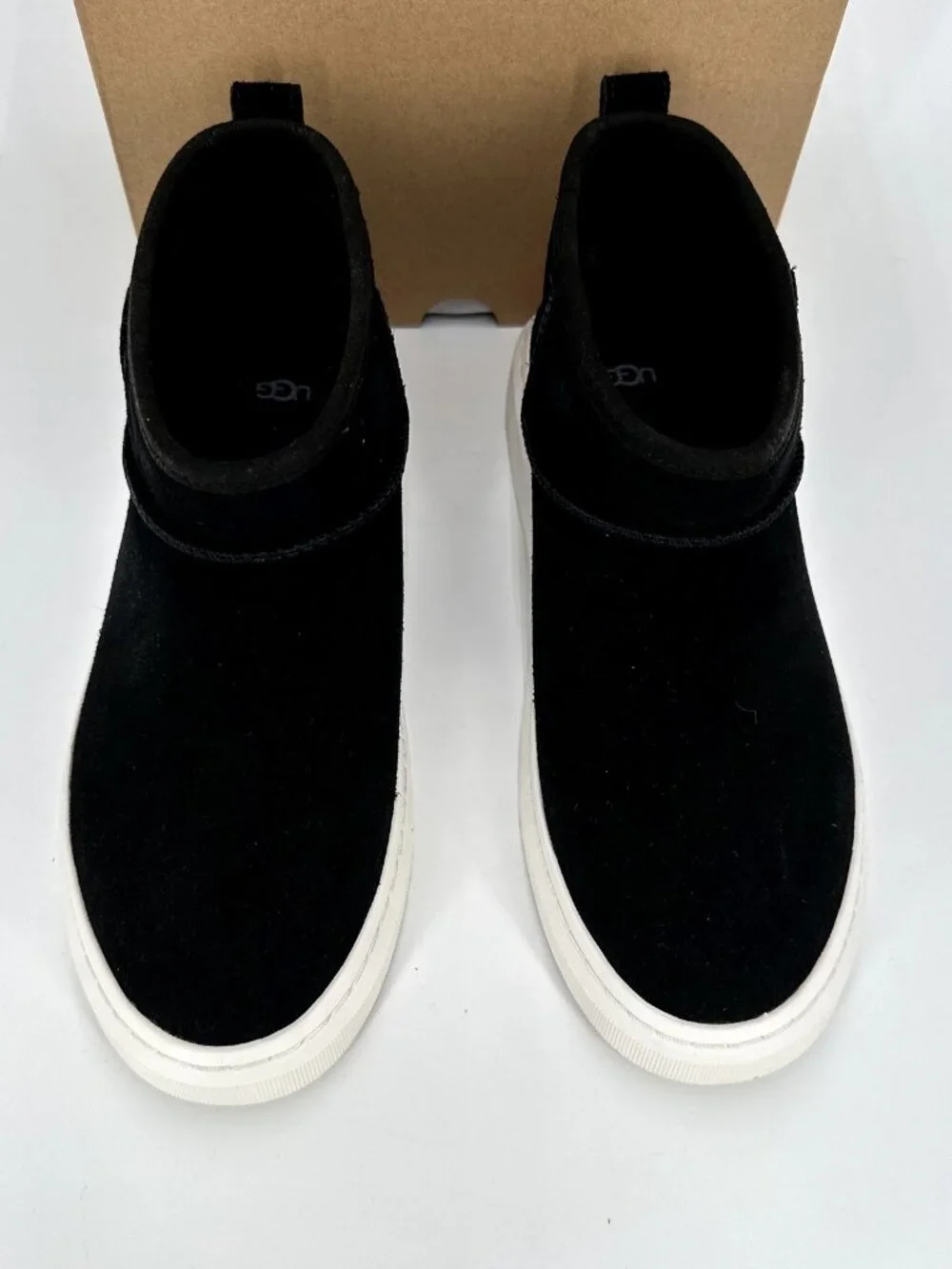 UGG Australia Women's Alameda Mini Boots Black sz 9 #1143786 NEW Bootie Sneakers